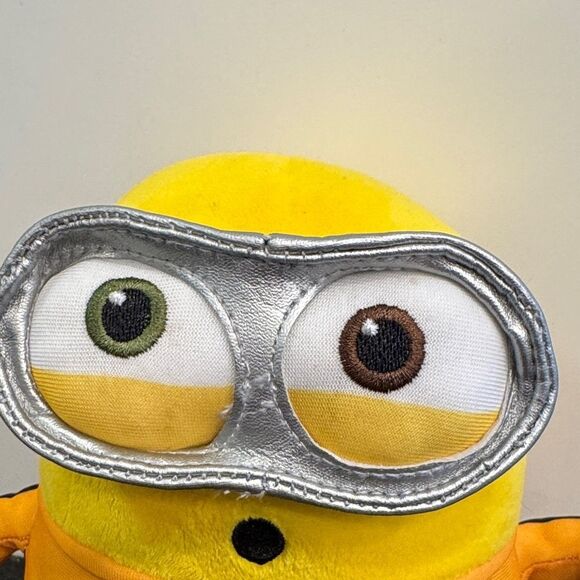 Minions Kung Fu Bob Plush The Rise of Gru 7" Yellow New-Illumination - Picture 2 of 6